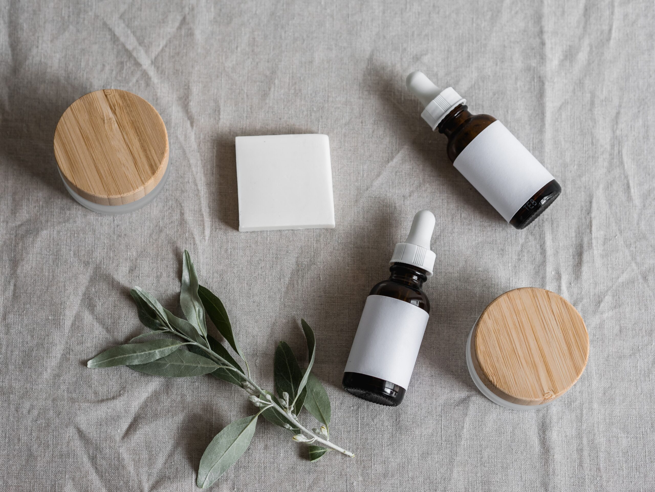 Ingredient Feuds & Friends: Which Combinations Boost Efficacy and Which Cancel Each Other Out