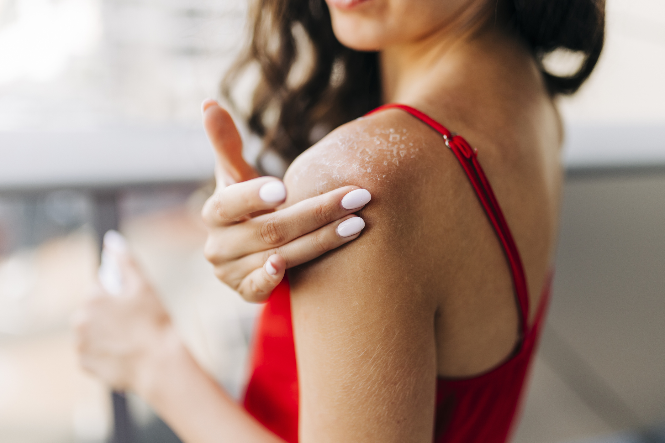 TEWL Explained: Why Hydration Isn’t Moisture and How to Lock Your Barrier